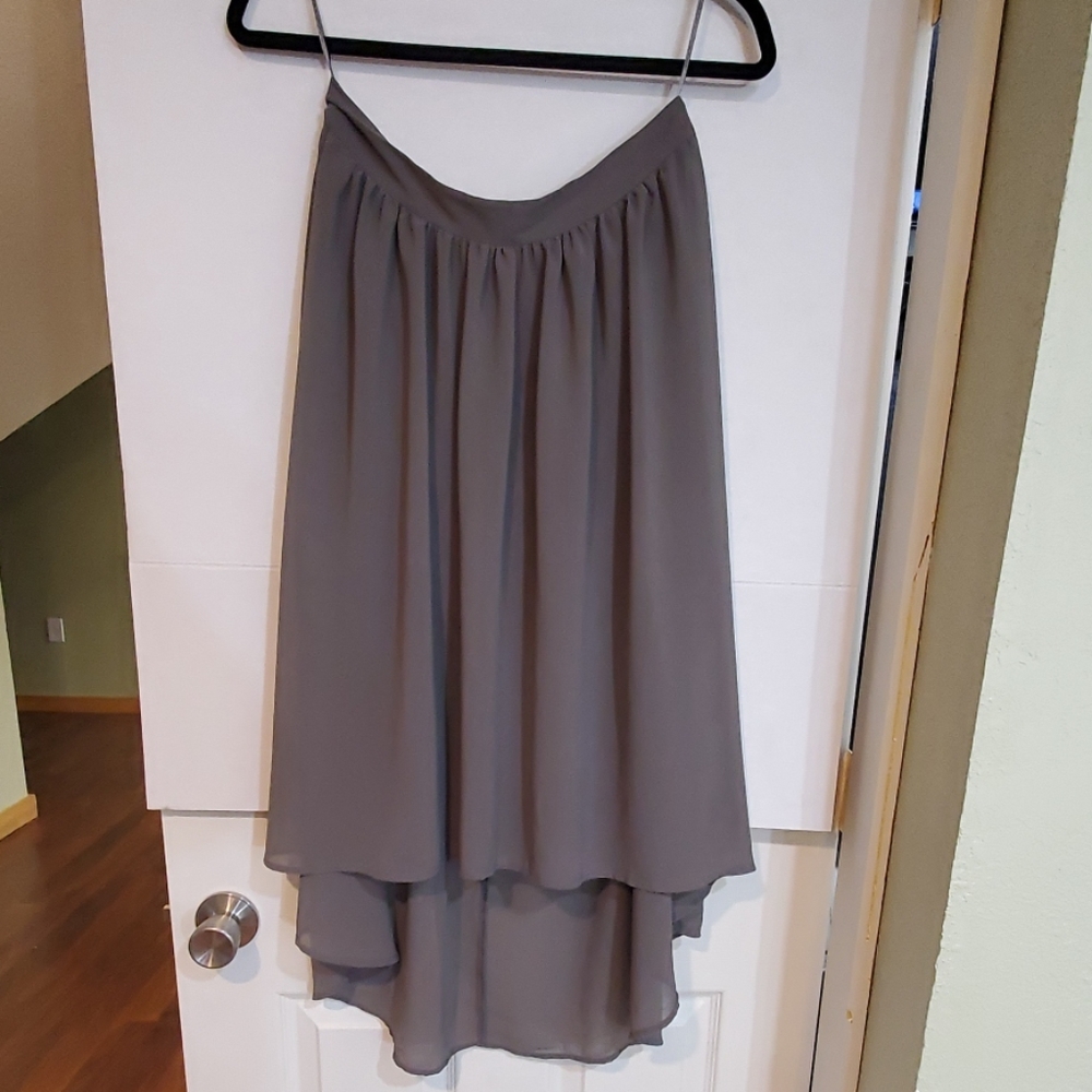 Wilster Gray Sheer Skirt Size Medium